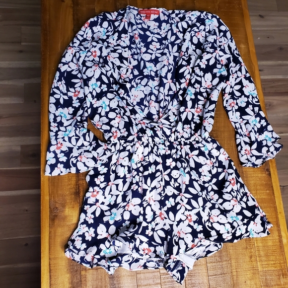 Saks 5th Avenue Floral Romper SzXS - Picture 3 of 5